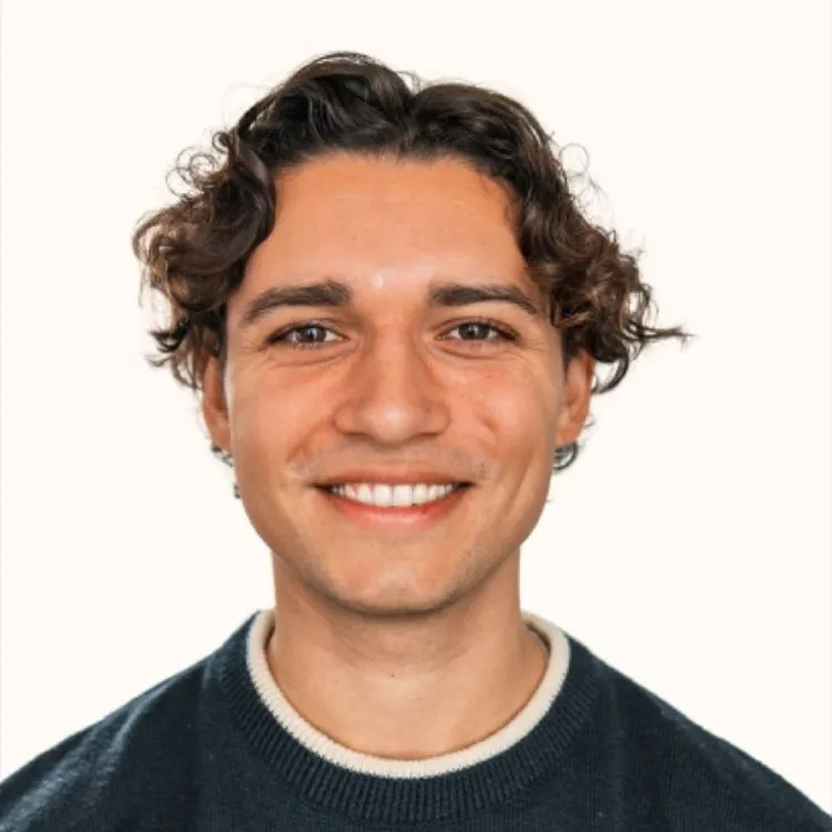 Marvin Sanginés, Gründer von notus